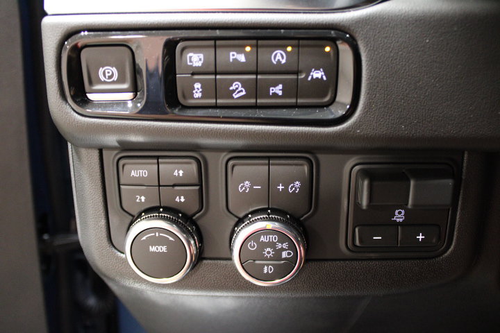 New 2026 GMC Yukon XL Elevation w/ Elevation Premium Package AWD/4WD image 41