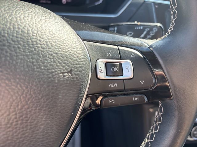 Used 2021 Volkswagen Tiguan SEL AWD/4WD image 11