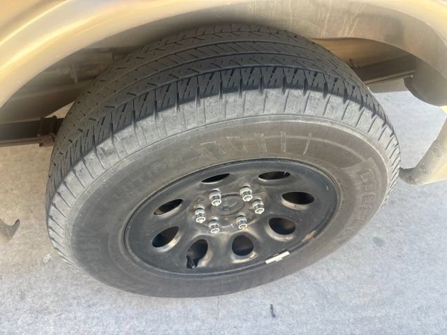 Used 2012 Chevrolet Express 1500 LS RWD image 9