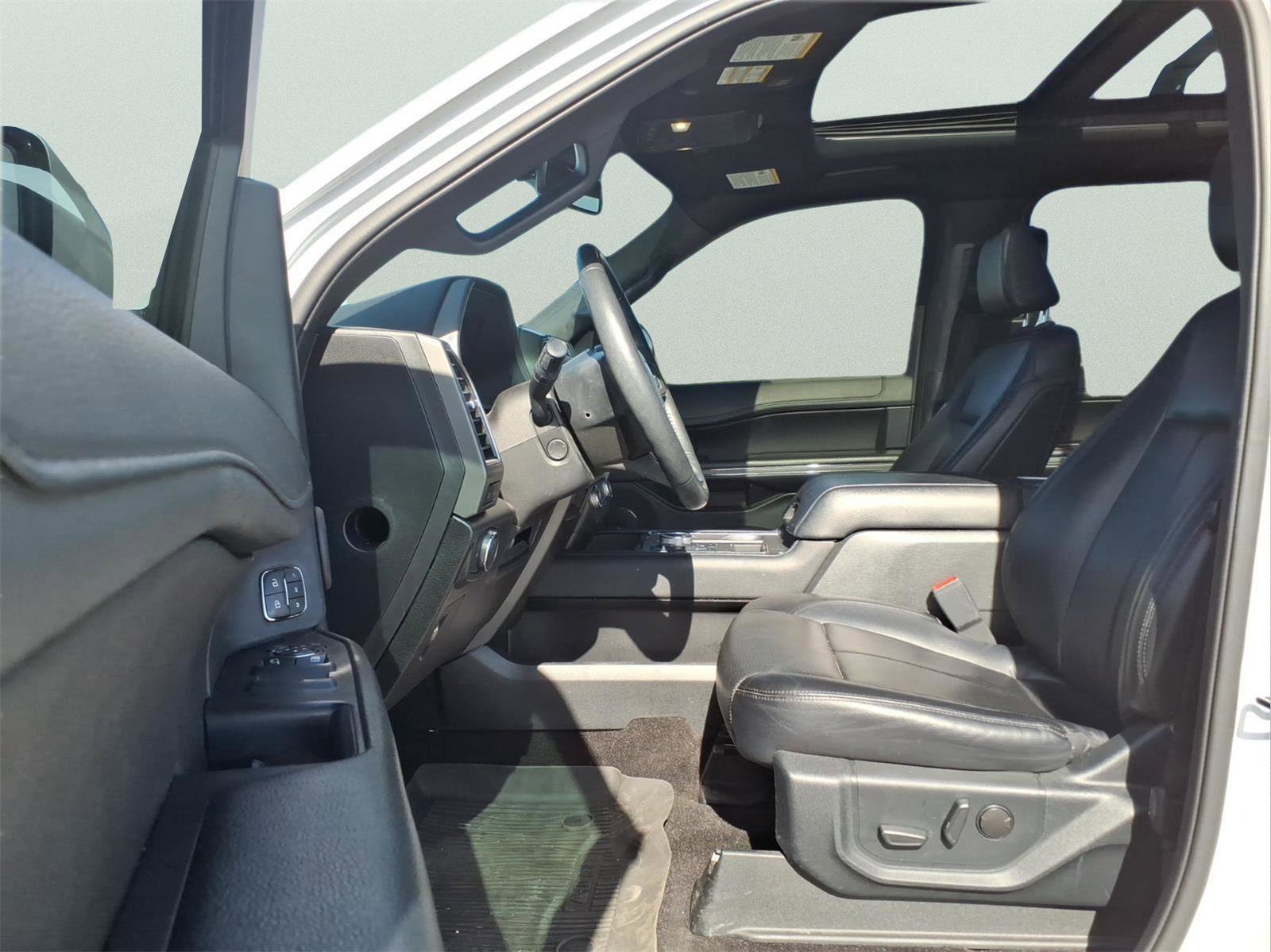 Used 2021 Ford Expedition XLT image 19