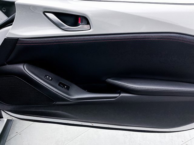 Used 2016 MAZDA MX-5 Miata Club w/ Brembo/BBS Package image 32