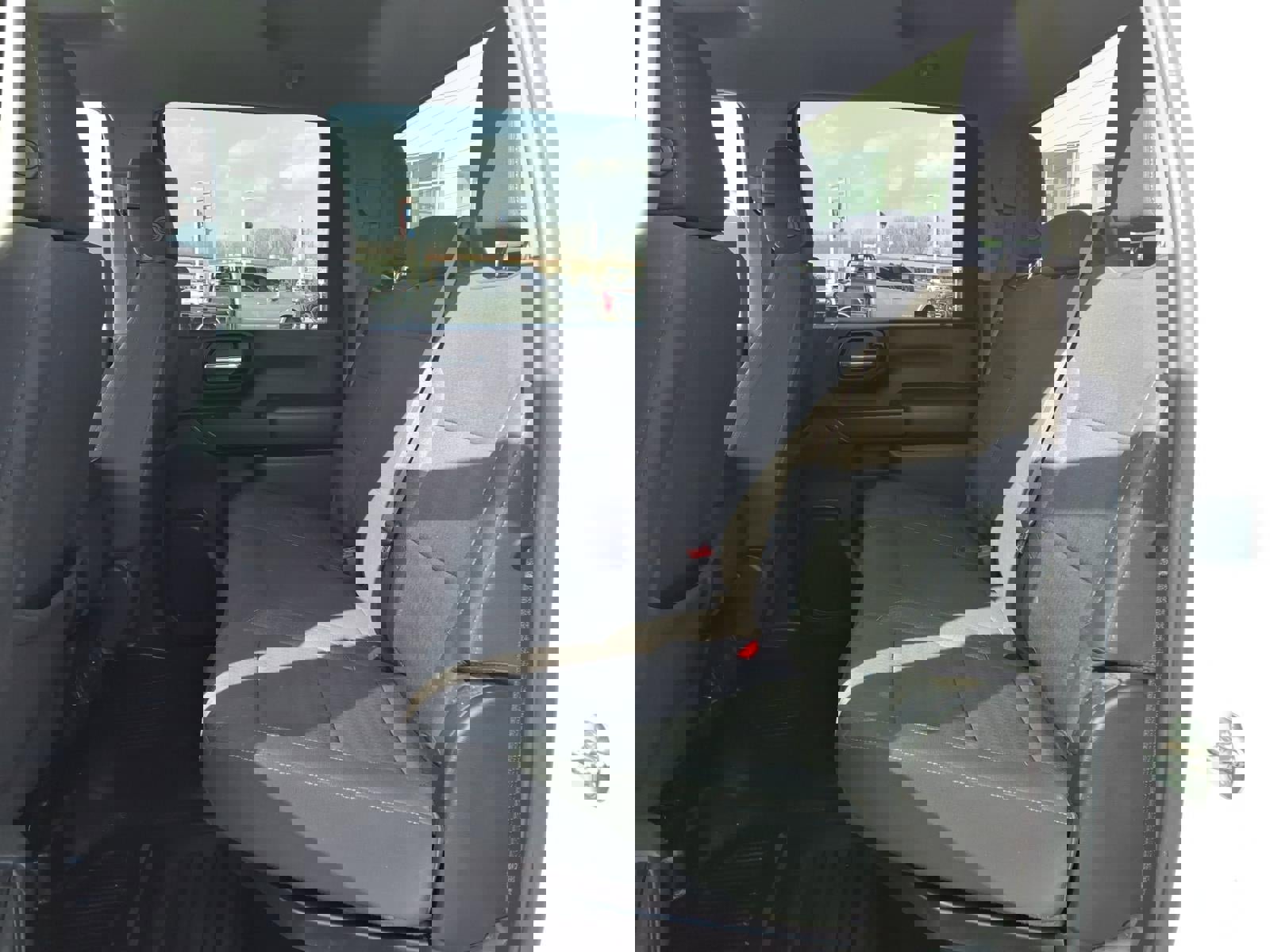 Used 2024 GMC Sierra 2500 Pro w/ Convenience Package image 16