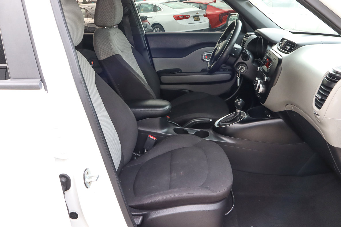 Used 2016 Kia Soul FWD image 22