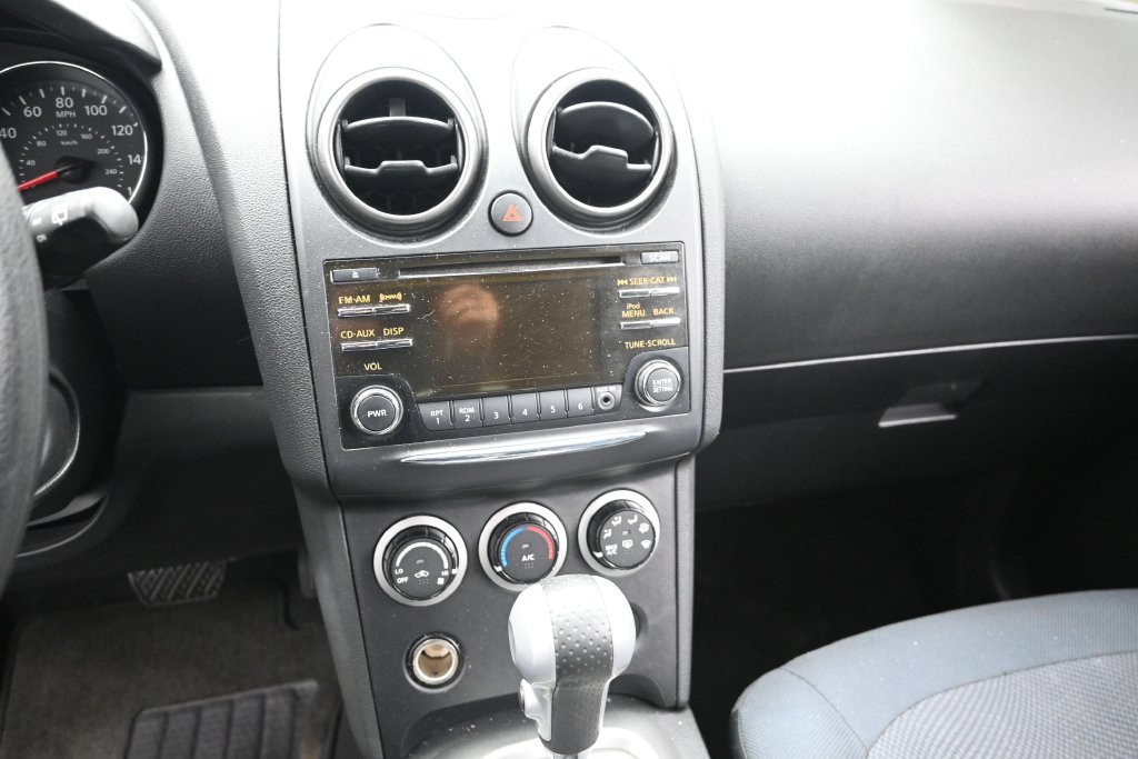 Used 2015 Nissan Rogue S w/ Convenience Package FWD image 12