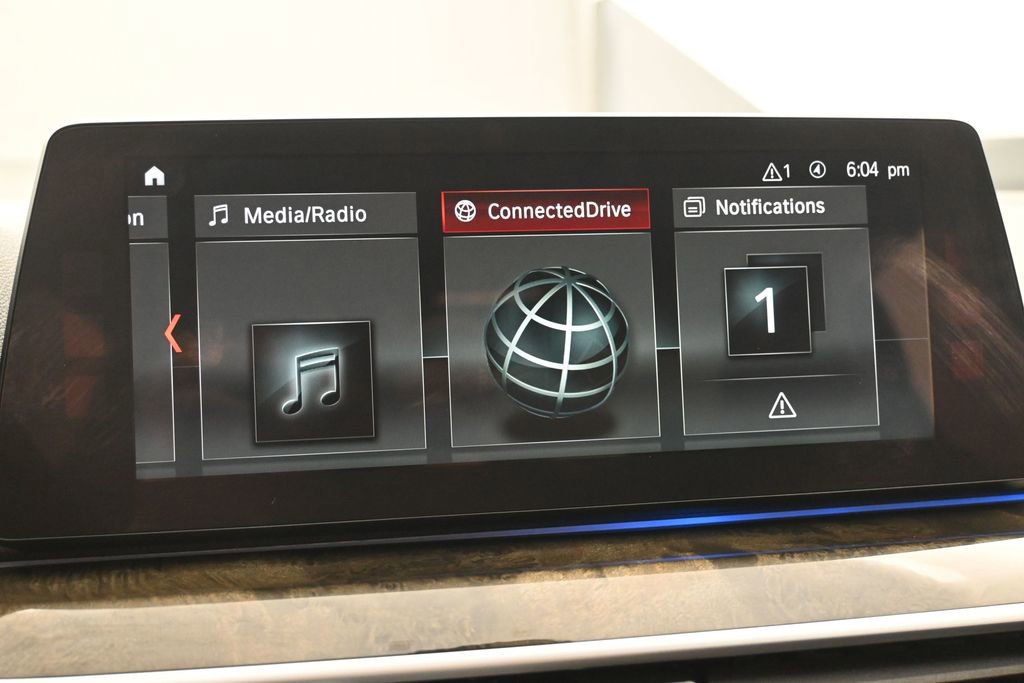 Used 2018 BMW 530e image 37