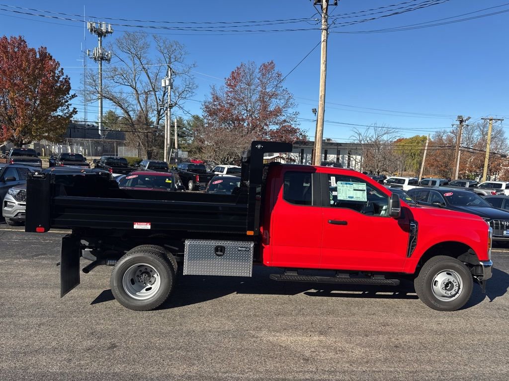 New 2026 Ford F350 XL w/ XL Chrome Package image 4