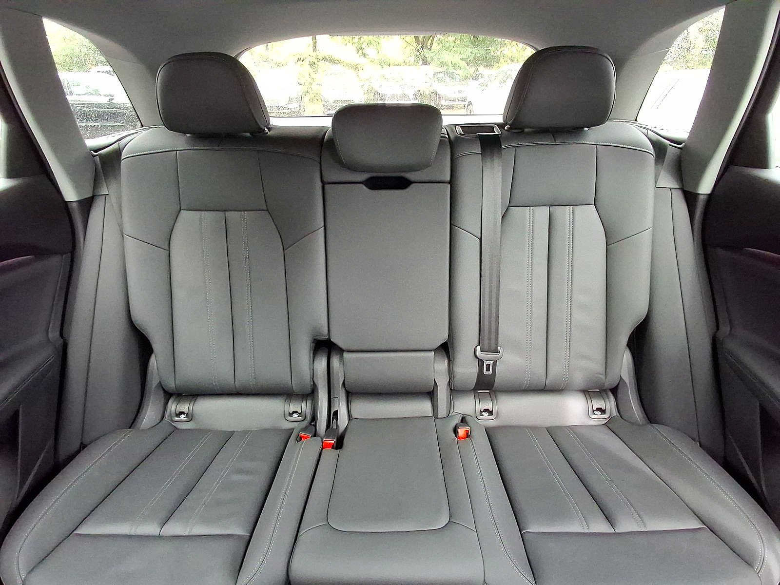 Used 2025 Audi Q5 Premium w/ Convenience Package AWD/4WD image 13