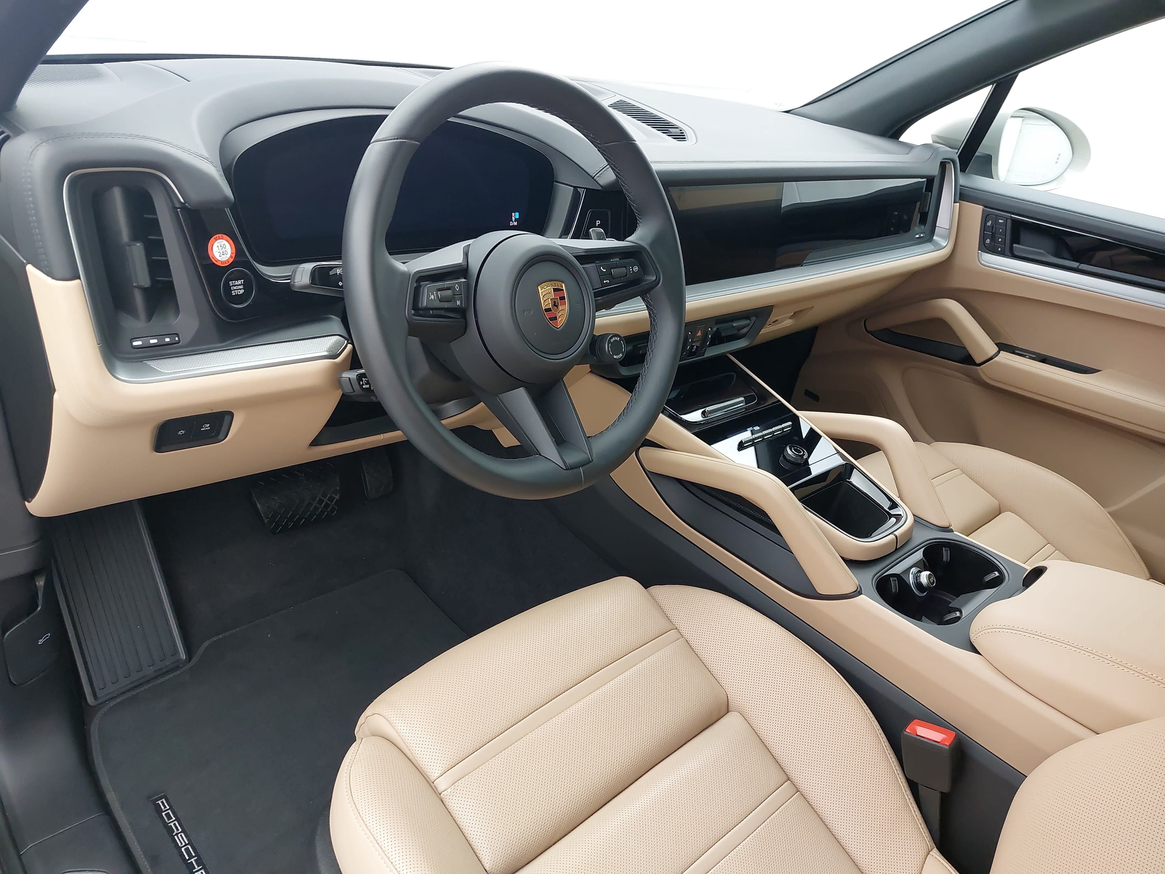 Certified 2026 Porsche Cayenne AWD/4WD image 4
