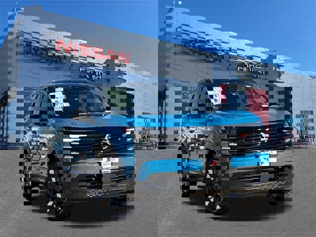 New 2026 Nissan Kicks SR w/ SR Premium Package