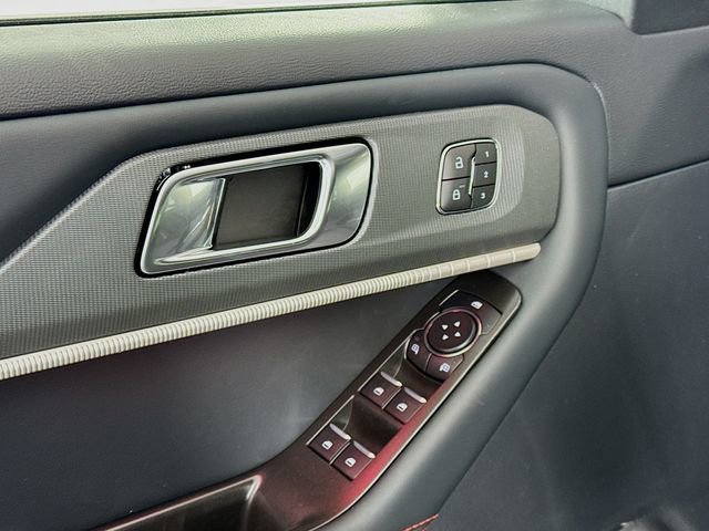 New 2026 Ford Explorer ST-Line w/ ST-Line Street Pack image 18
