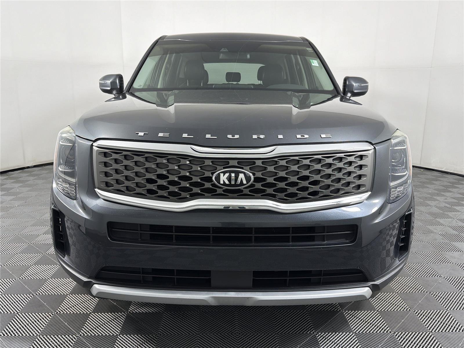 Used 2021 Kia Telluride LX FWD image 2