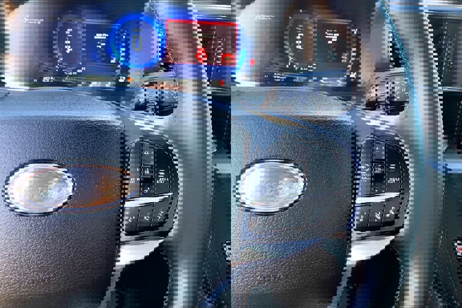 Used 2020 Ford Explorer Platinum w/ Premium Technology Package image 48