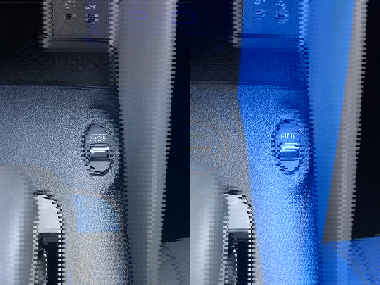 Certified 2024 Nissan Z Performance w/ Floor Mat Package image 19