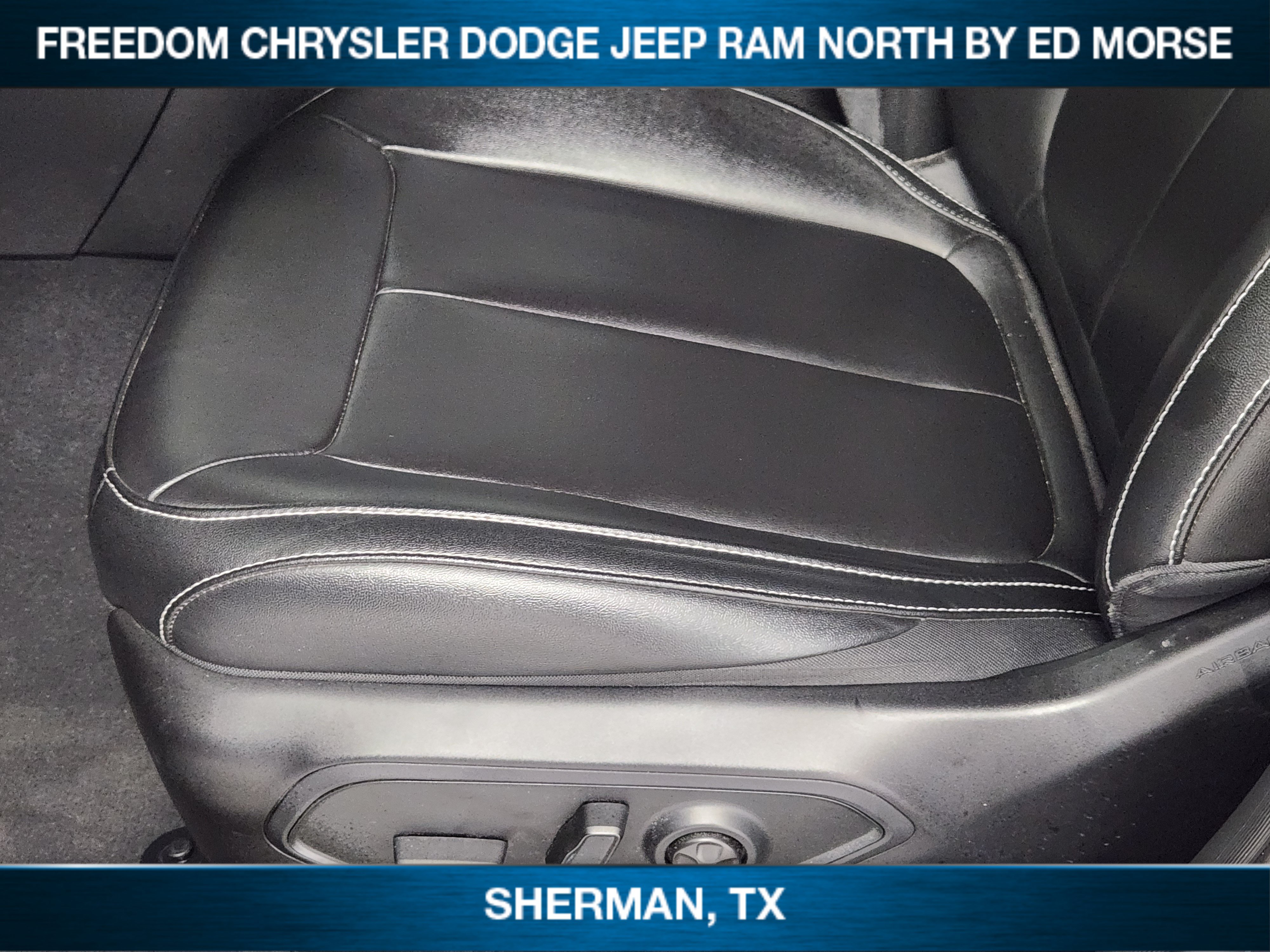Used 2024 Jeep Grand Cherokee L Limited w/ Black Appearance Package RWD image 17