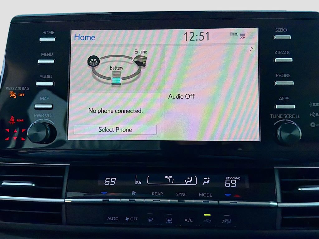 Used 2021 Toyota Sienna LE image 28