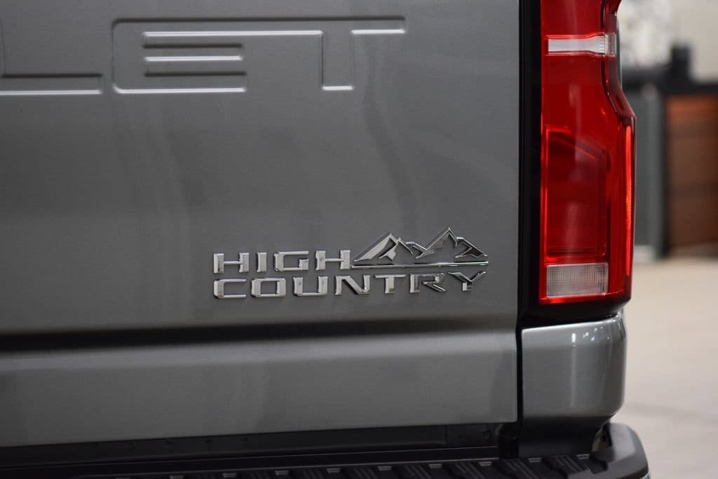 New 2026 Chevrolet Silverado 2500 High Country w/ High Country Premium Package AWD/4WD image 26