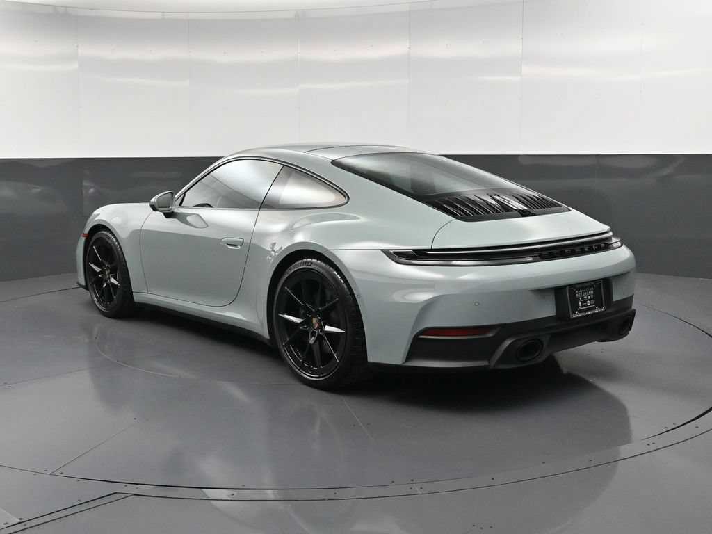 Certified 2025 Porsche 911 Carrera RWD image 3