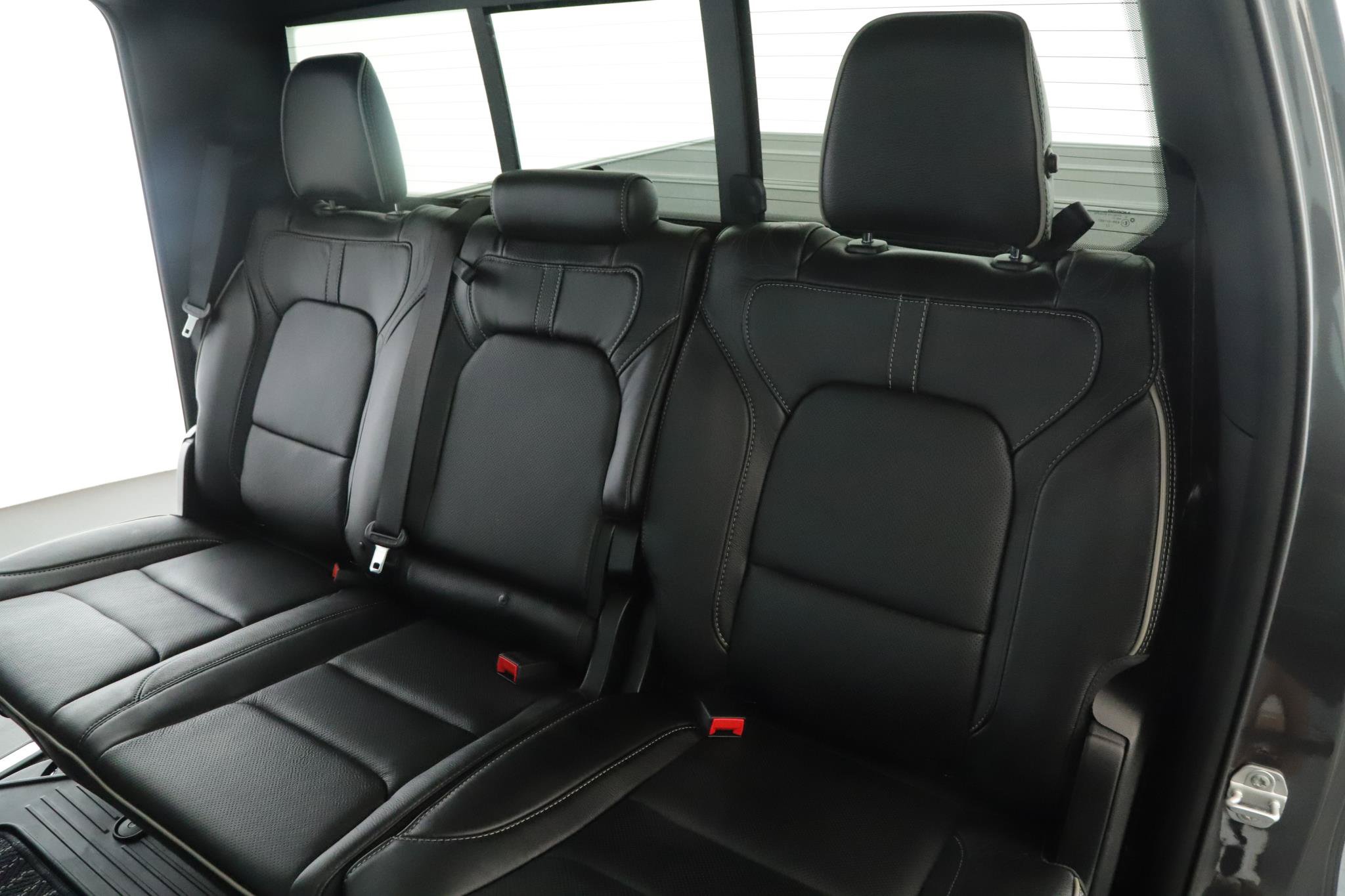 Used 2024 RAM 1500 Limited AWD/4WD image 6