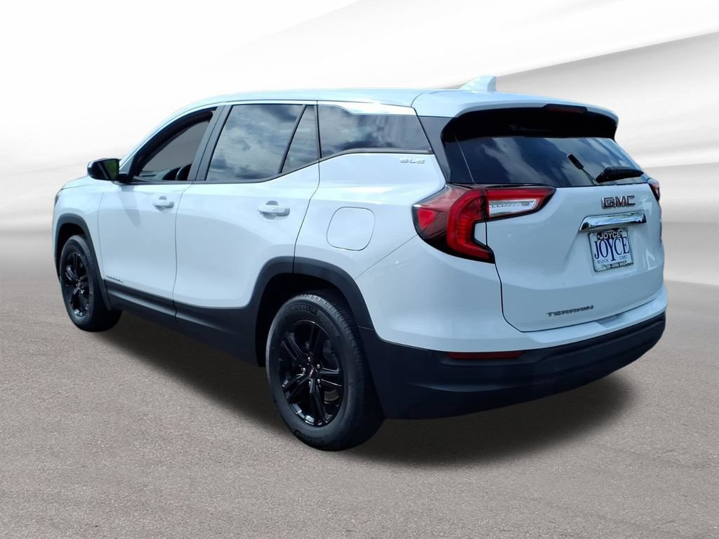 Certified 2024 GMC Terrain SLE FWD image 3