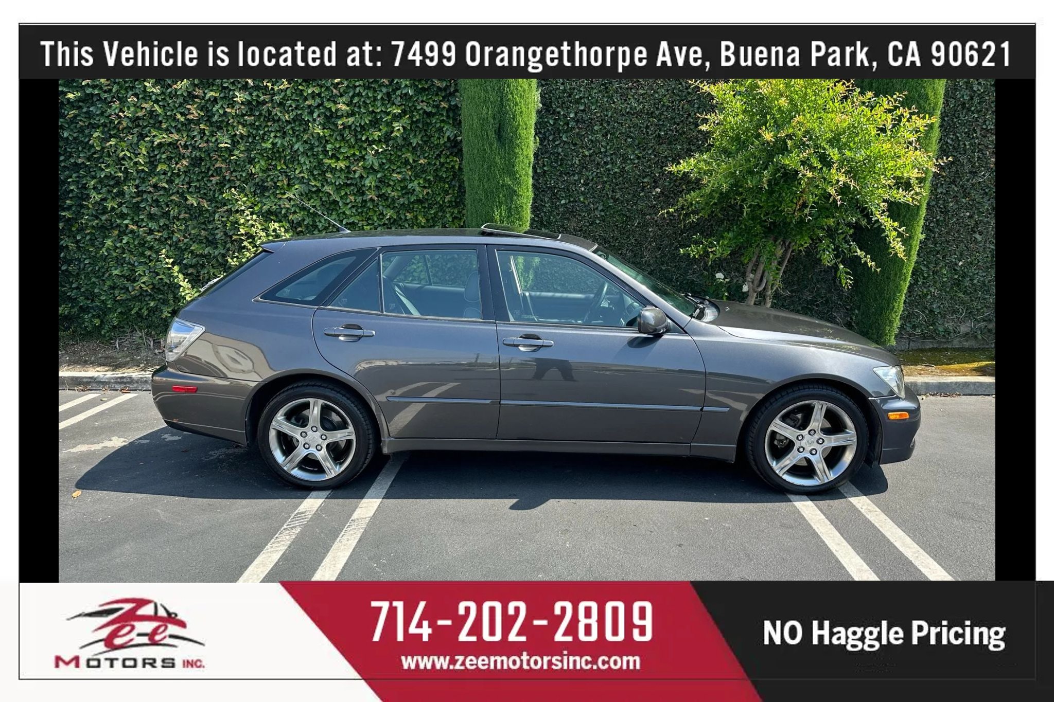 Used 2004 Lexus IS 300 SportCross image 4