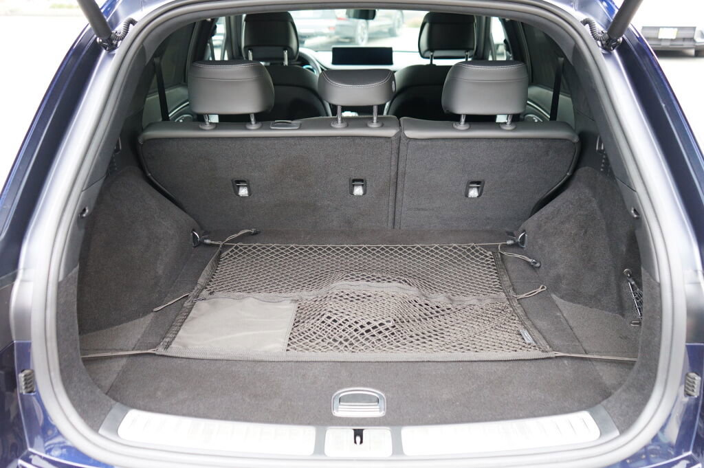 Used 2025 Genesis GV70 3.5T Sport w/ Sport Prestige Package image 13