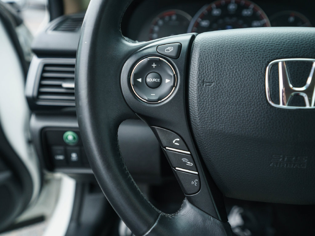 Used 2015 Honda Accord EX-L image 34