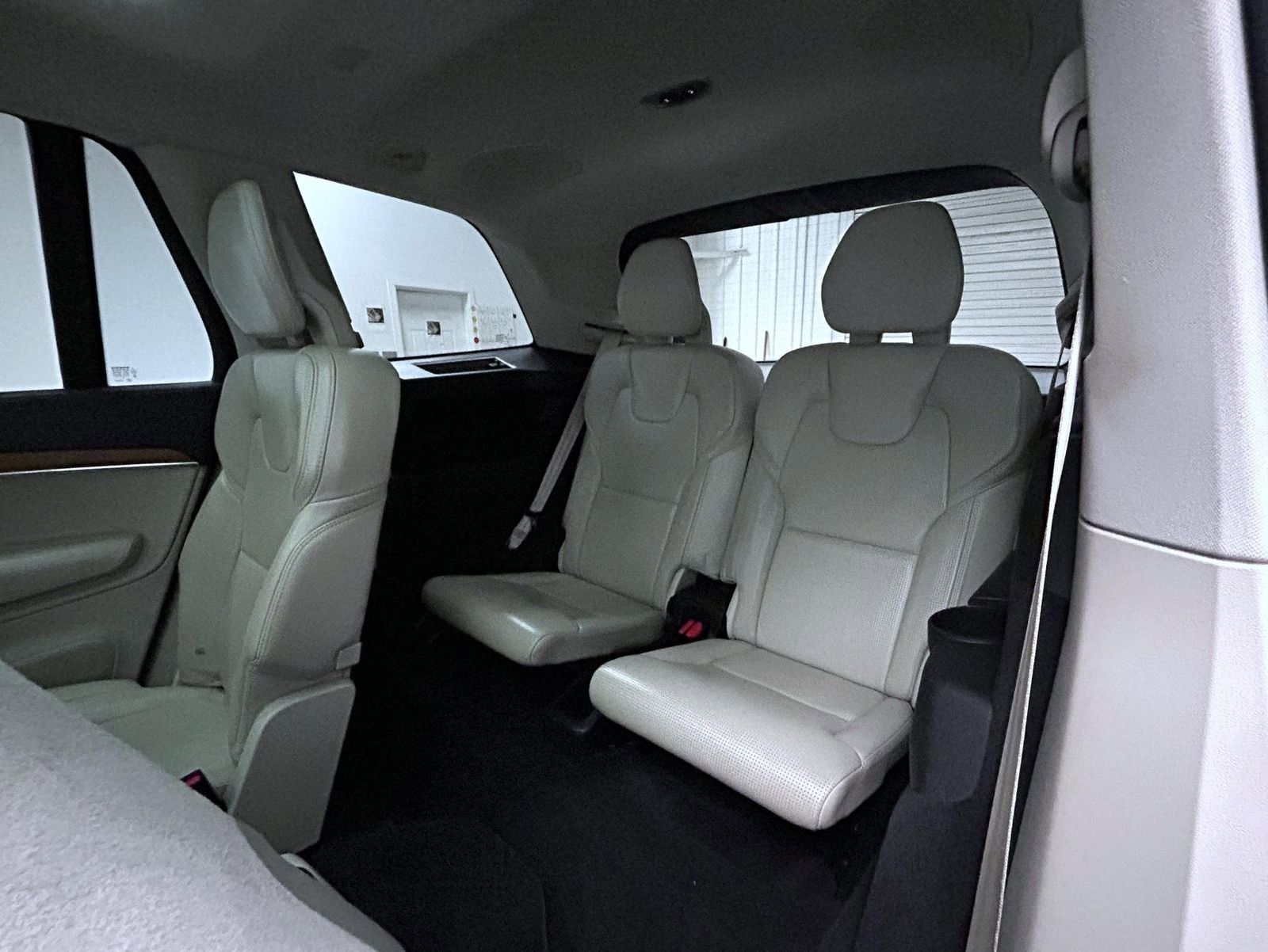 Used 2020 Volvo XC90 T6 Inscription w/ Protection Package Premier AWD/4WD image 19