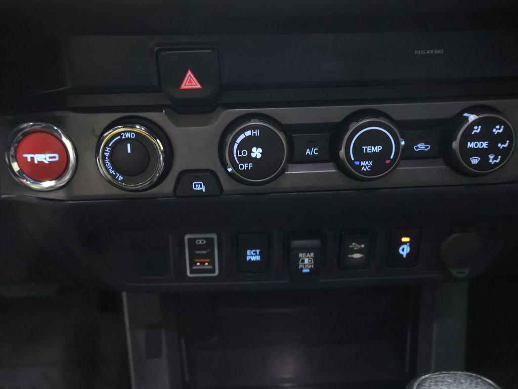 Used 2019 Toyota Tacoma TRD Sport image 22