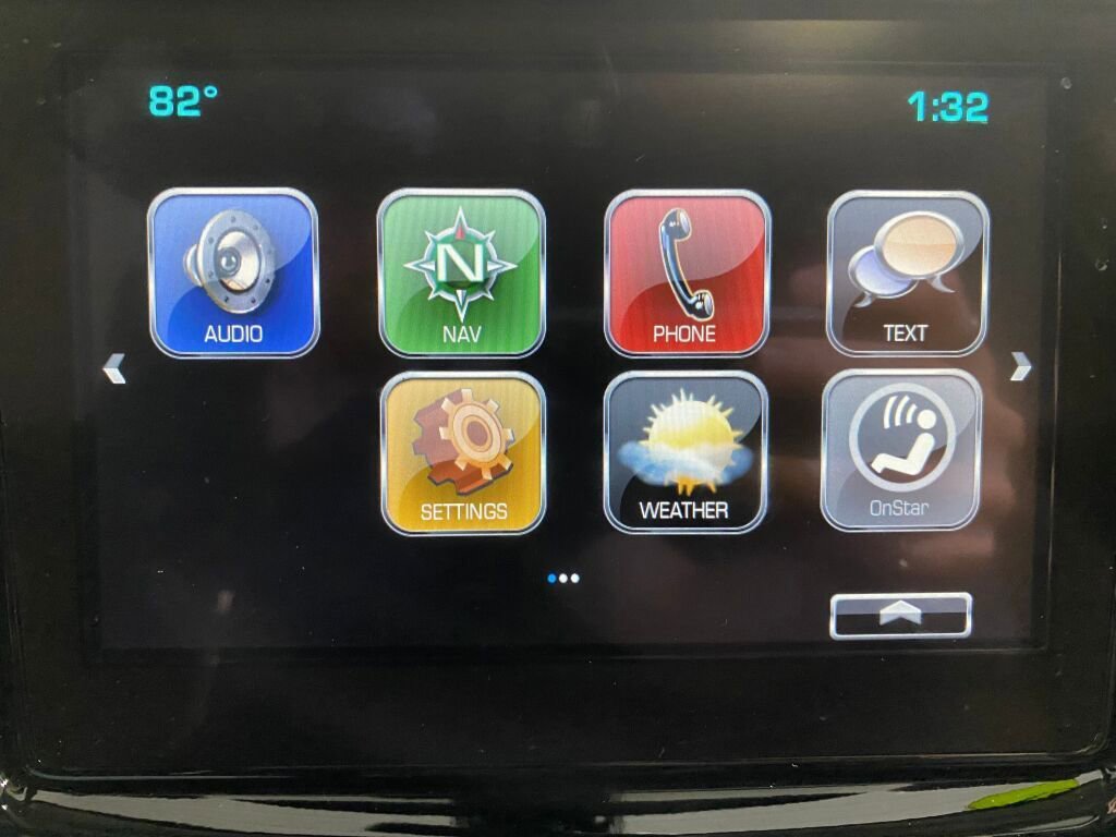 Used 2018 Chevrolet Traverse LT image 11