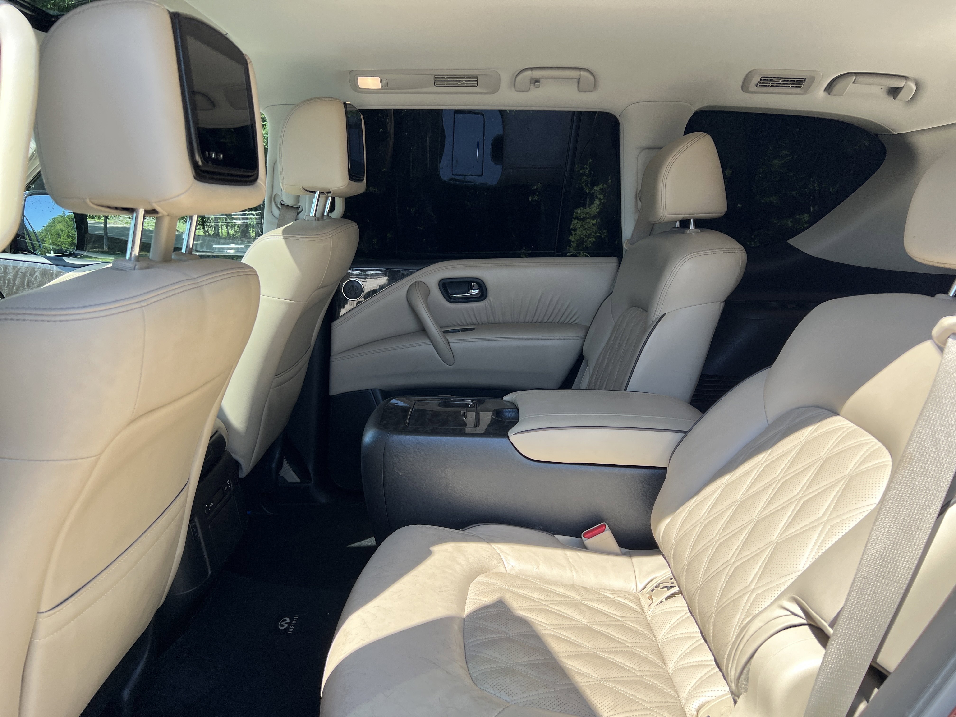 Used 2021 Nissan Armada Platinum w/ Captain's Chairs Package RWD image 31