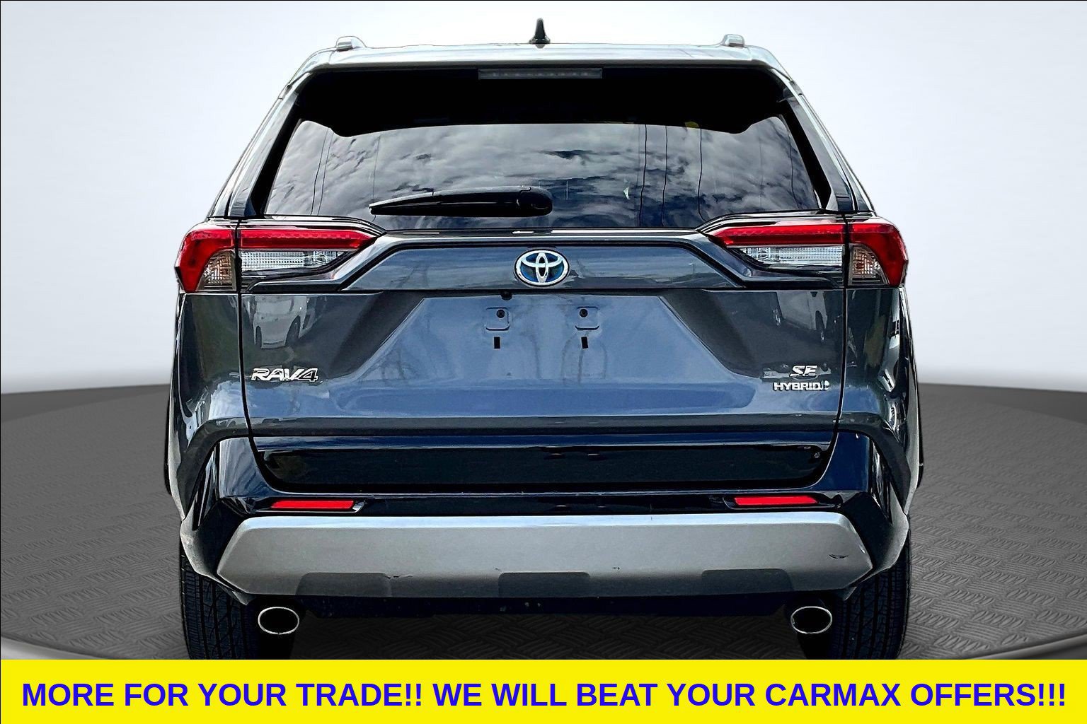 Used 2023 Toyota RAV4 SE AWD/4WD image 5