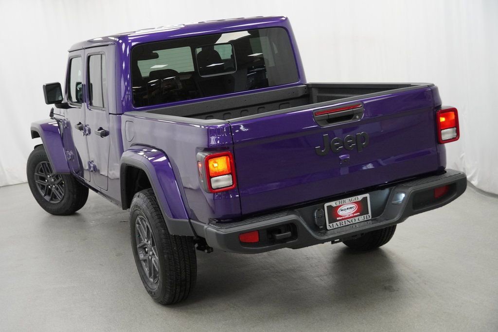 New 2026 Jeep Gladiator Sport image 11