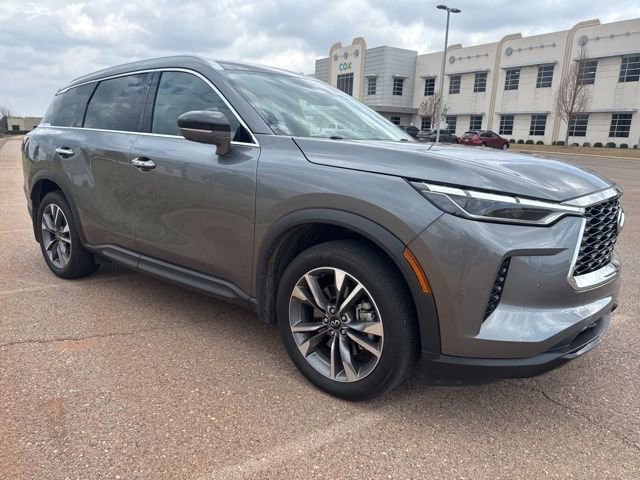 Used 2024 INFINITI QX60 Luxe image 3