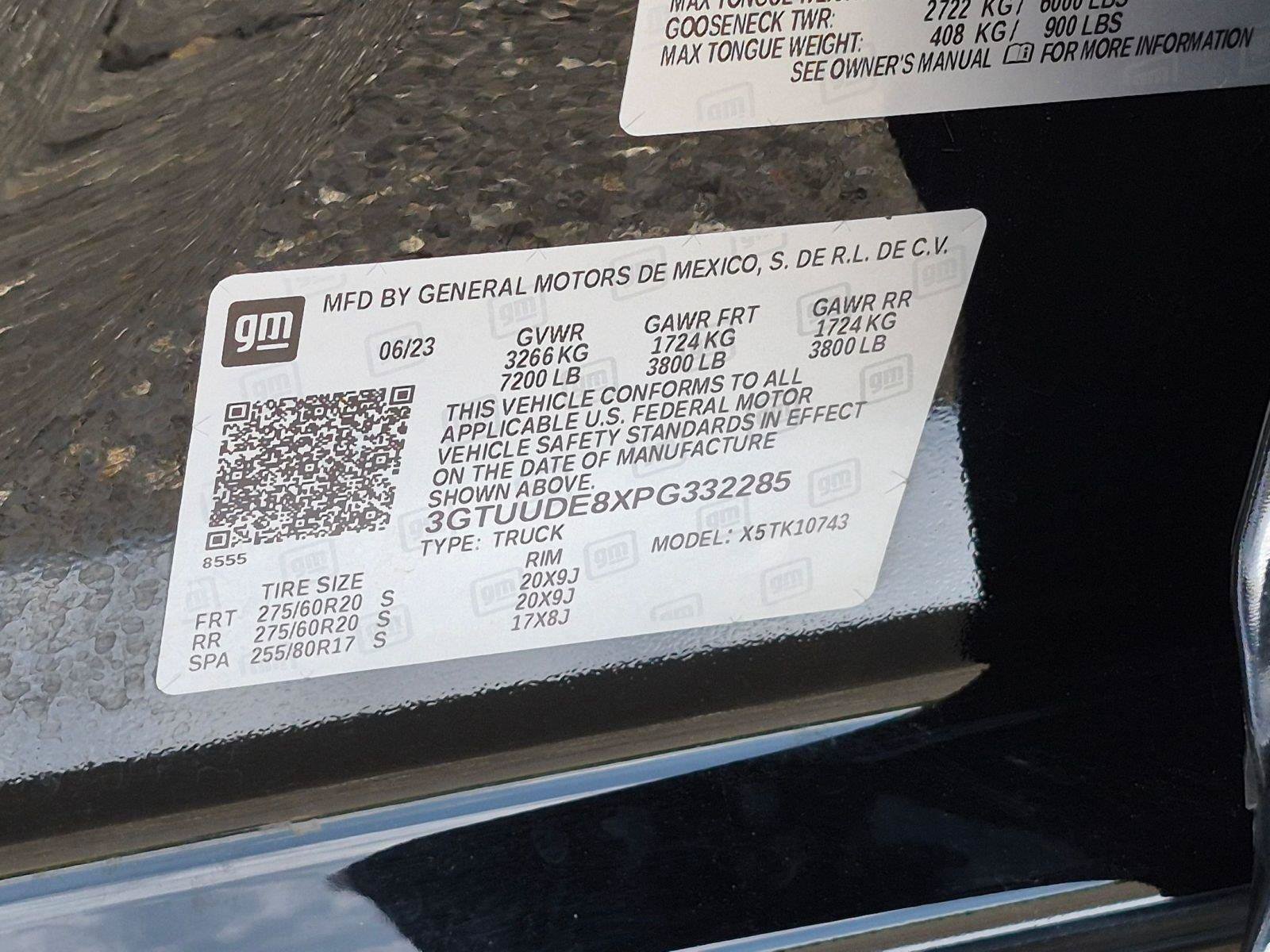 Used 2023 GMC Sierra 1500 SLT w/ SLT Premium Plus Package AWD/4WD image 10