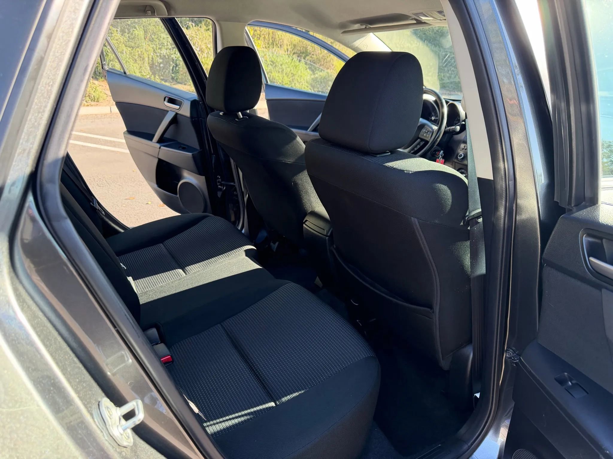 Used 2012 MAZDA MAZDA3 i Touring image 18