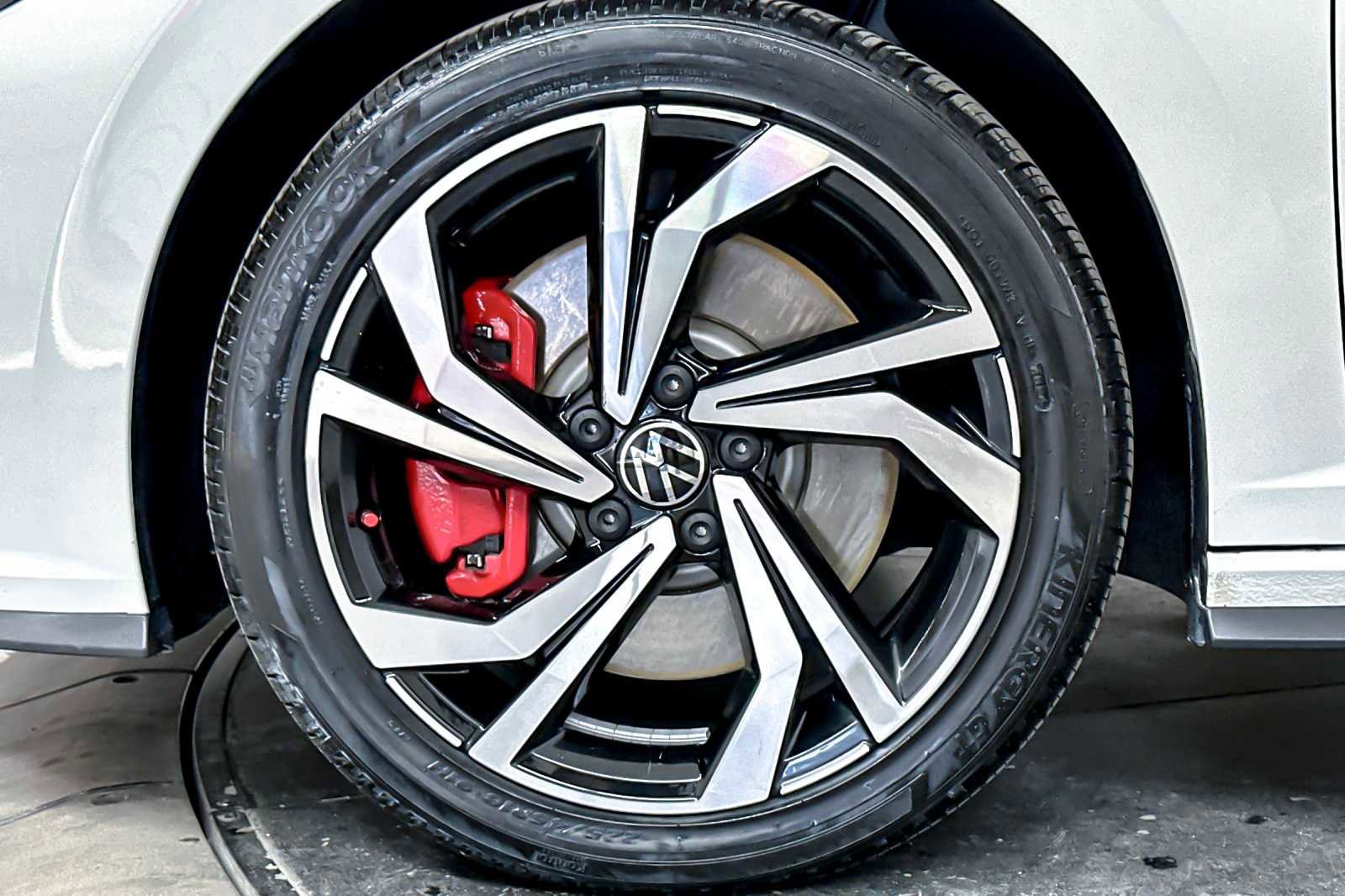 Used 2022 Volkswagen Jetta GLI Autobahn image 25