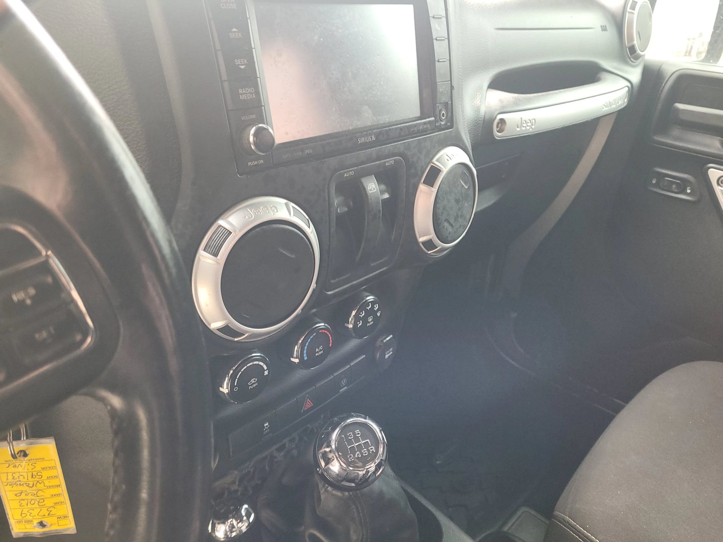 Used 2013 Jeep Wrangler Rubicon w/ PWR Convenience Group AWD/4WD image 8
