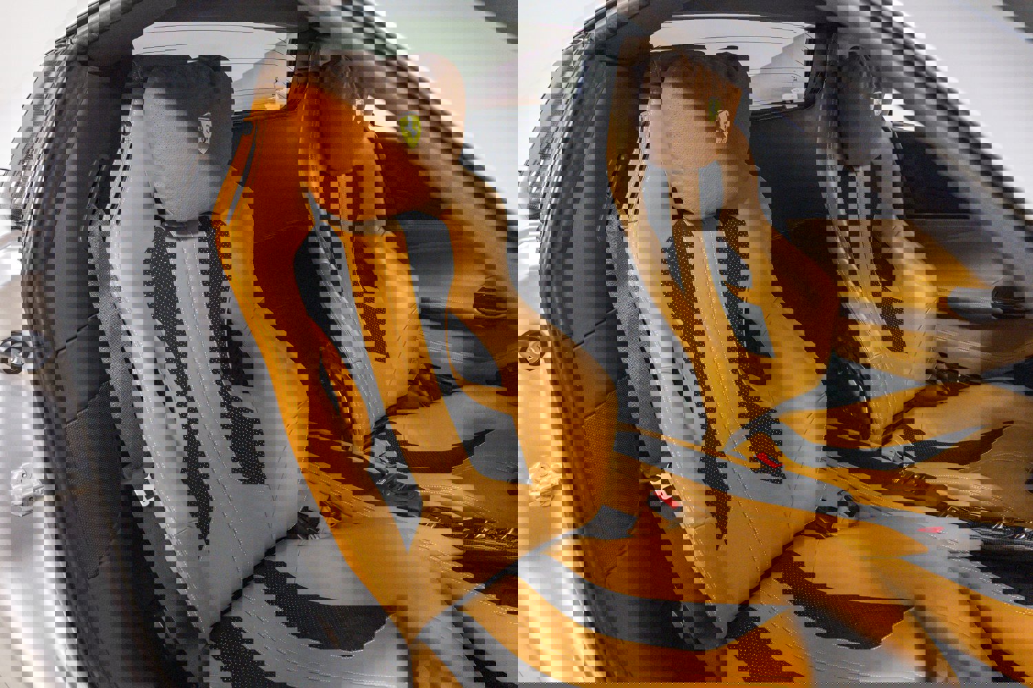 Used 2021 Ferrari F8 Tributo image 42