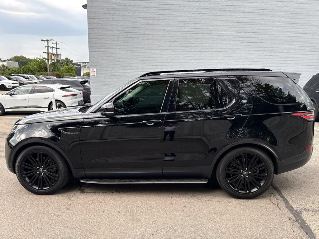 Used 2018 Land Rover Discovery HSE Luxury AWD/4WD image 2