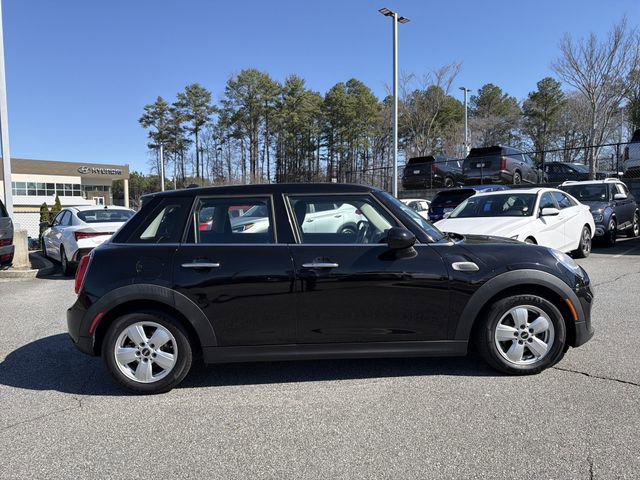 Used 2017 MINI Cooper 4-Door Hardtop image 8