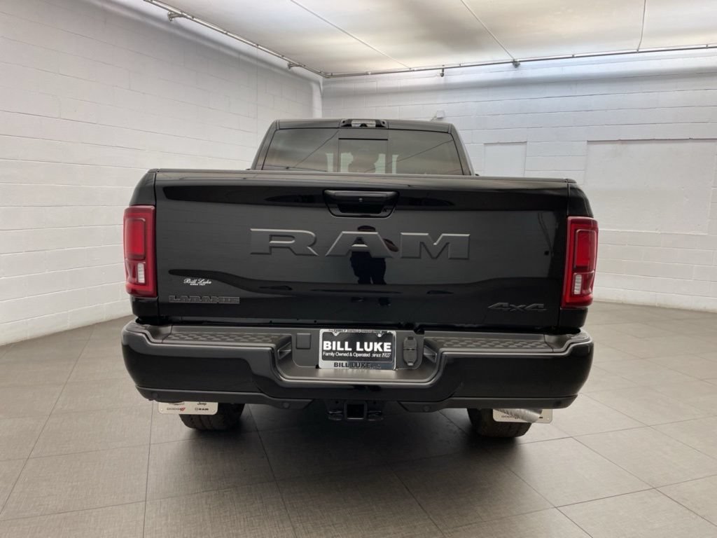 New 2026 RAM 2500 Laramie AWD/4WD image 4