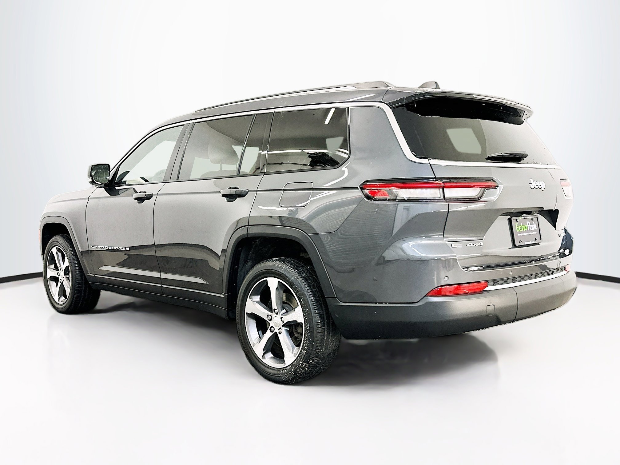Used 2023 Jeep Grand Cherokee L Limited image 5
