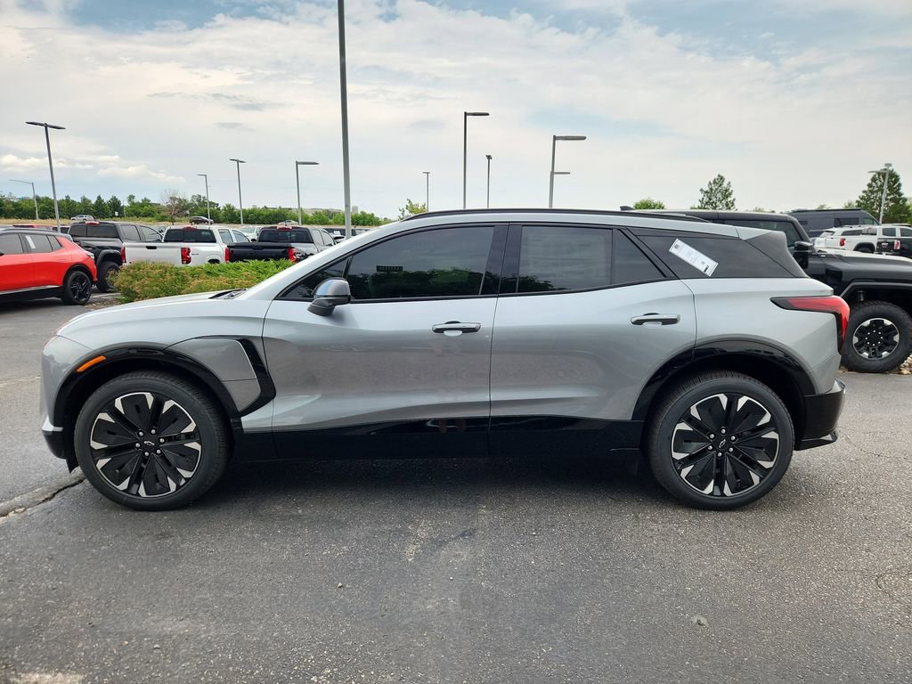 New 2025 Chevrolet Blazer EV RS AWD/4WD image 2