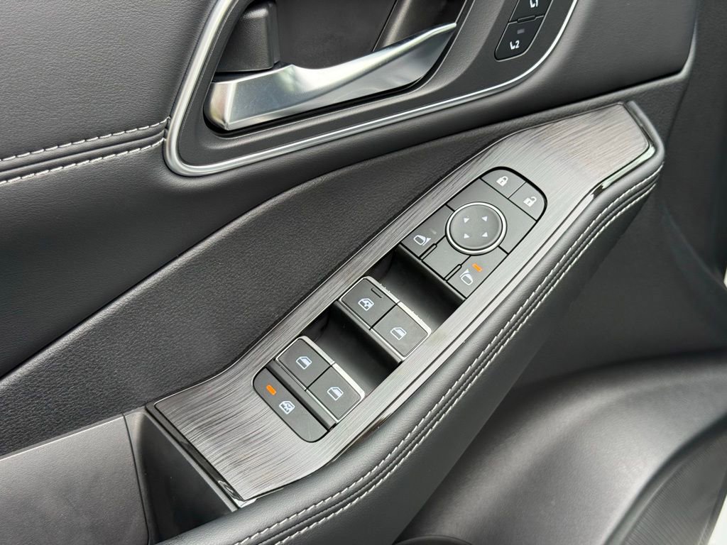 New 2026 Nissan Rogue Platinum image 15