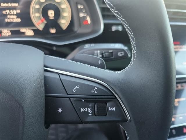 Certified 2024 Audi Q8 Prestige image 22