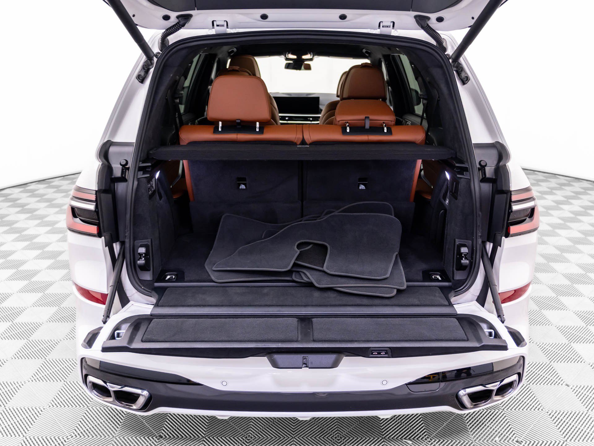 Certified 2026 BMW X7 M60i AWD/4WD image 33