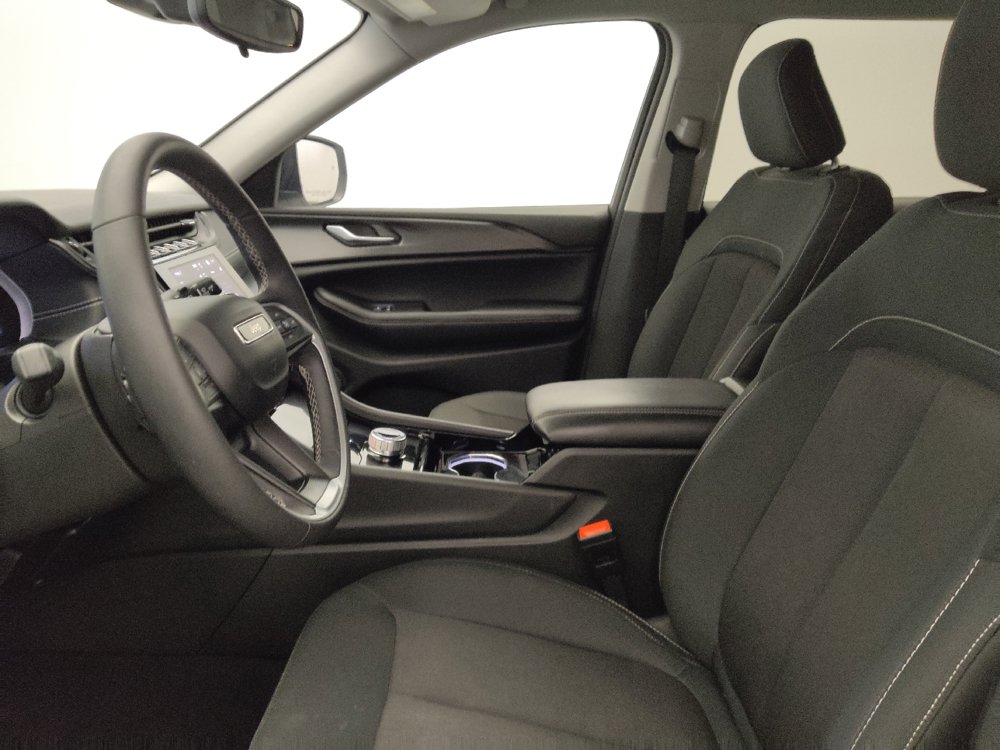 Used 2023 Jeep Grand Cherokee L Laredo w/ Luxury Tech Group I RWD image 17