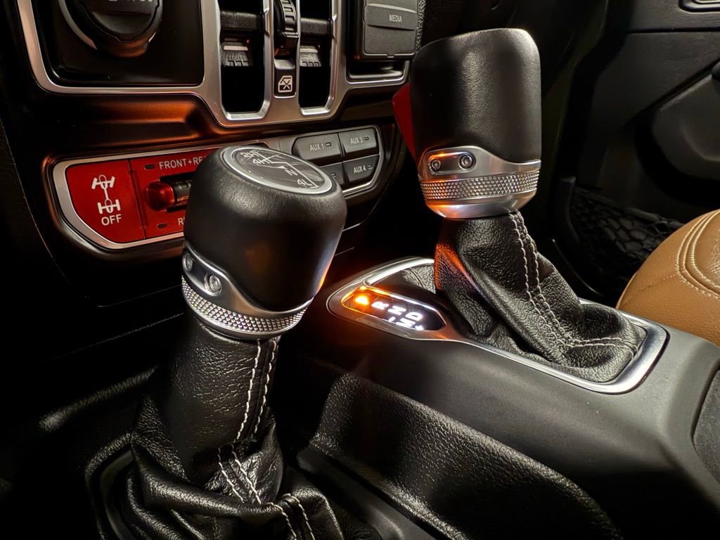 Used 2022 Jeep Wrangler Unlimited Rubicon w/ Dual Top Group image 28