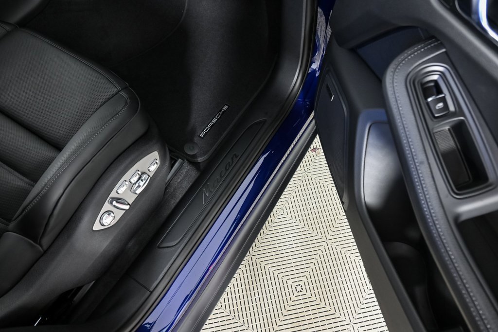 New 2026 Porsche Macan image 26