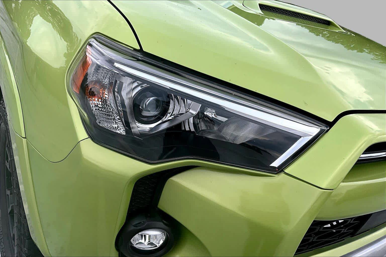 Used 2023 Toyota 4Runner TRD Off-Road Premium w/ Off Road Premium Plus Package AWD/4WD image 27